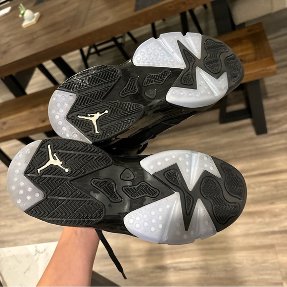 Jordan Nike 6-17-23 Metallic Silver sz 6.5 Youth - Picture 3 of 6